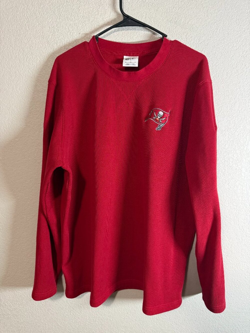 Men's Nike NFL Tampa Bay Buccaneers Red Thermal Long Sleeve Shirt XL
